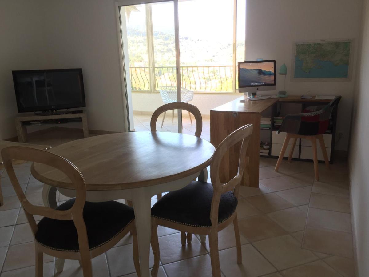 Vacances Ideales Limite Sanary Sur Mer !! Logement Partage Shared Accommodation オリウル エクステリア 写真